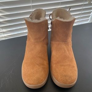 UGG Koolaburra Boots Shazi Short Chestnut Water Resistant Lace side zip Wms 8